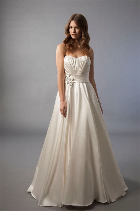 Elegance bridal wear - bridesmaid dresses $99.95+! Shop wedding gowns, bridesmaid dresses and formals at David’s Bridal. Find dresses and accessories for any special occasion at amazing prices.